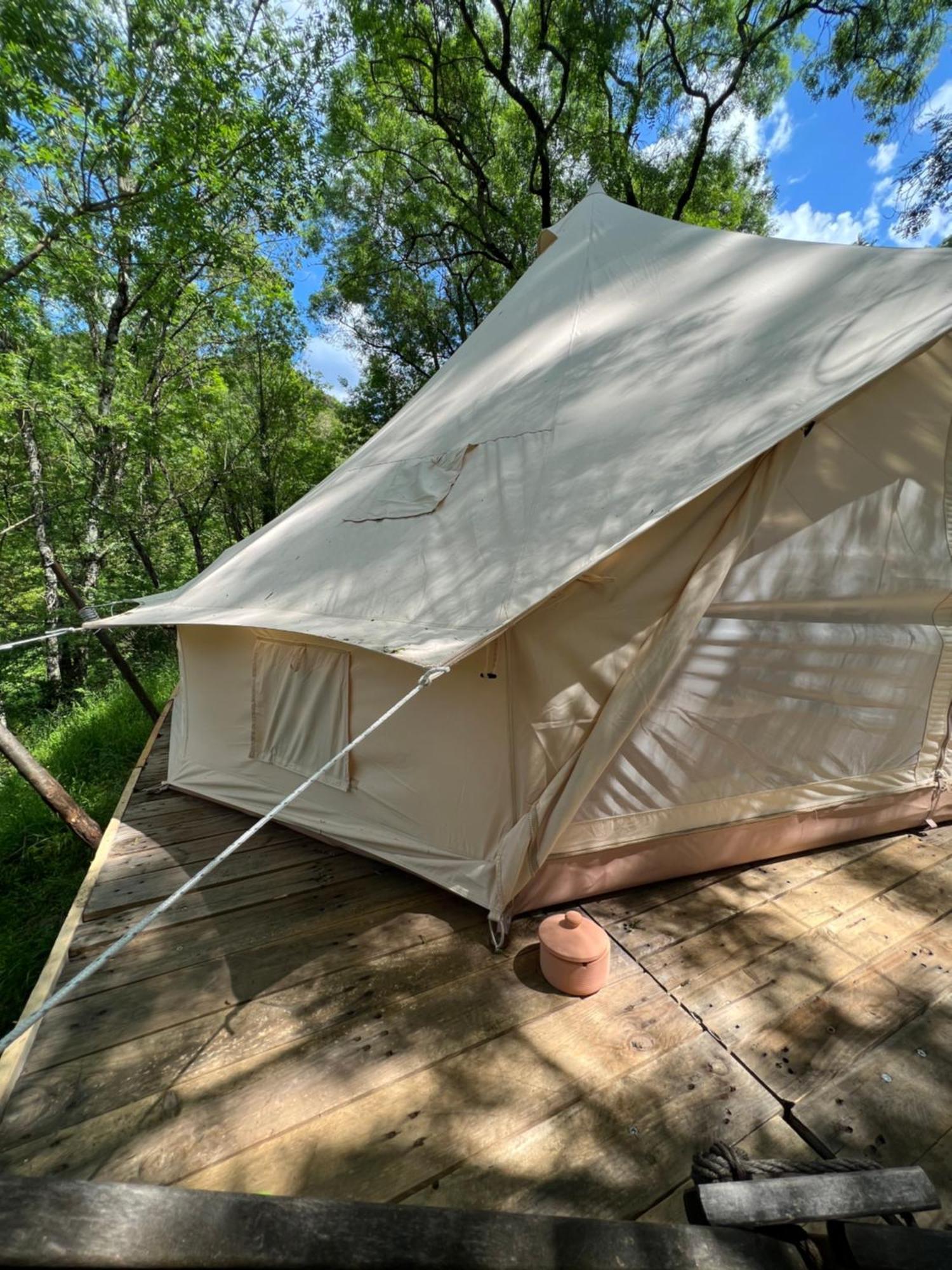 Tente Lodge En Pleine Nature Sumene Exterior photo