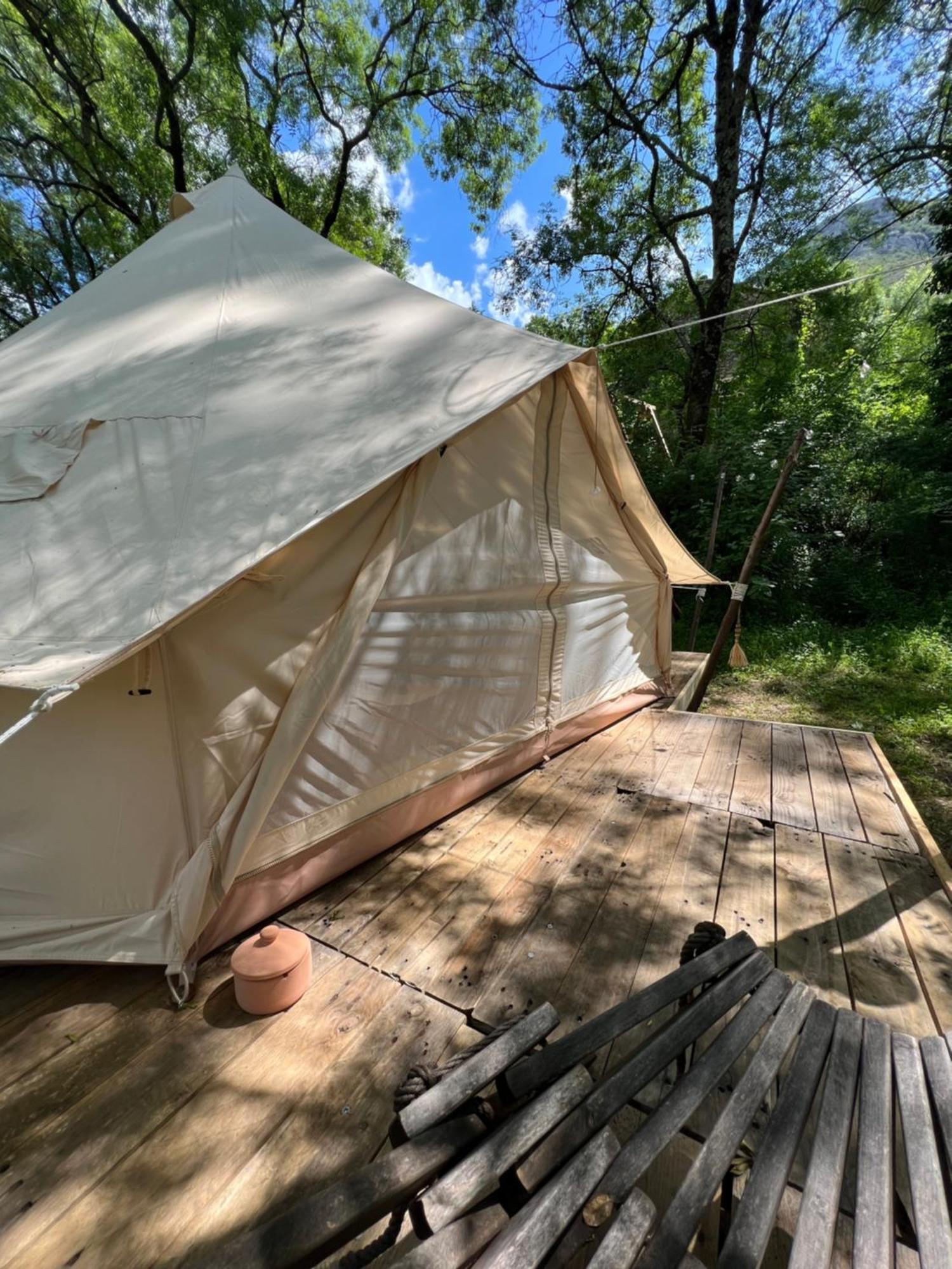 Tente Lodge En Pleine Nature Sumene Exterior photo